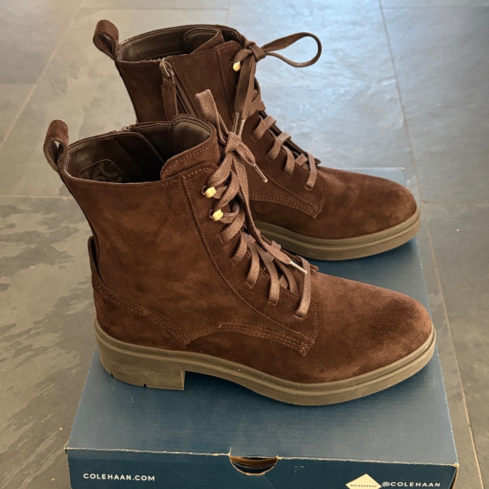 Cole Haan dark brown suede lace up winter boots waterproof size 7.5 new with box - Picture 5 of 7